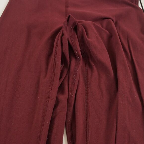 Lululemon Back in Action Garnet Red Jogger Womens Sz 4 W5AQIS - Picture 8 of 11
